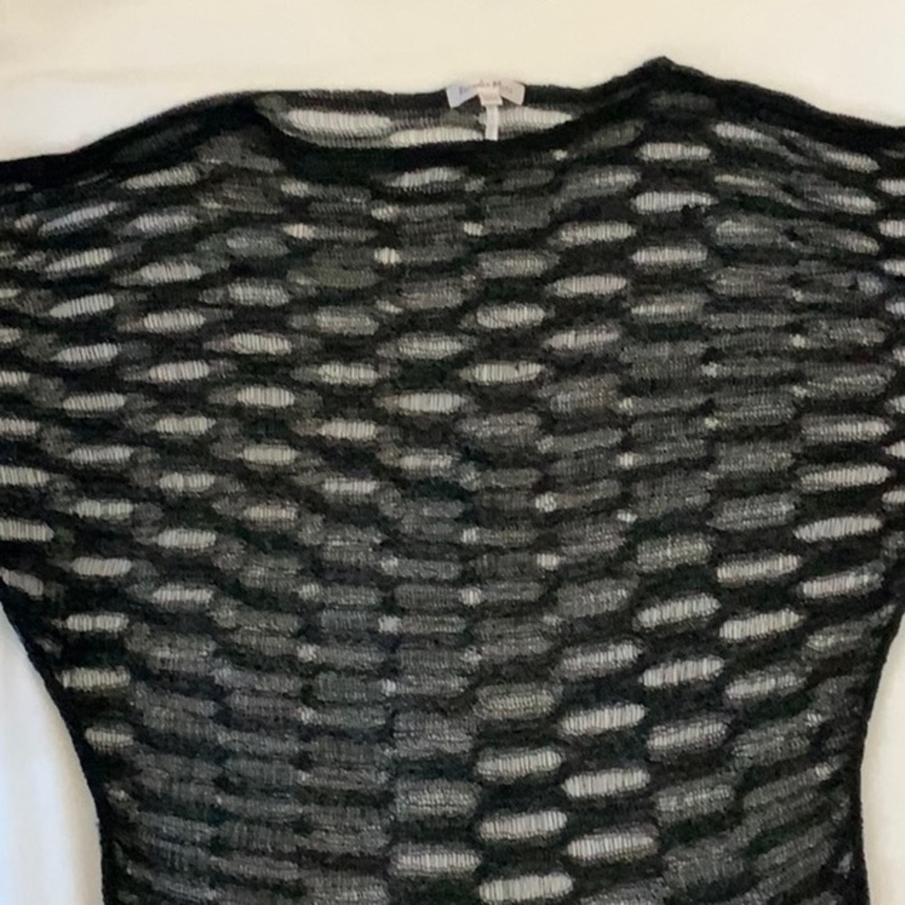 Top open weave